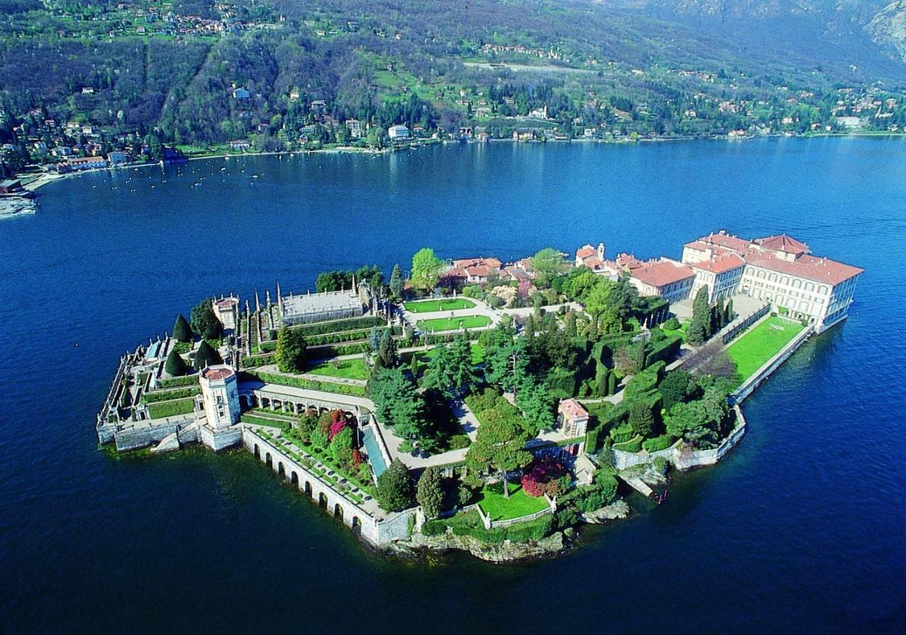Casabella-Lago Maggiore Lesa Extérieur photo