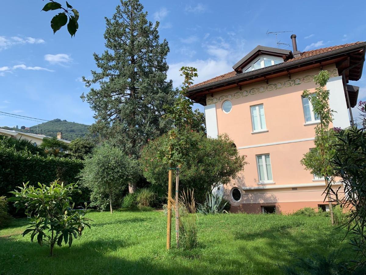 Casabella-Lago Maggiore Lesa Extérieur photo