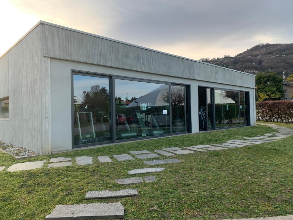 Casabella-Lago Maggiore Lesa Extérieur photo